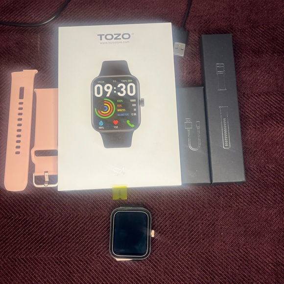 TOZO S4 ACUFIT SMART WATCH 1.78” AMOLED ULTRA CLEAR SCREEN - Picture 2 of 5